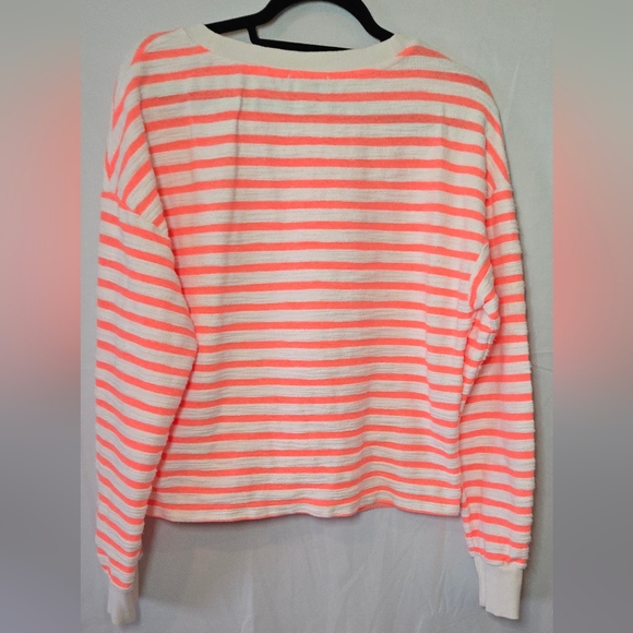 Evereve Striped Twist Knot Neon Coral/White Lightweight Sweater Top Women's M - Picture 4 of 4